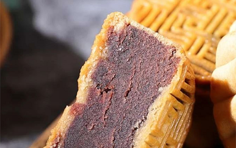 松仁红豆沙月饼